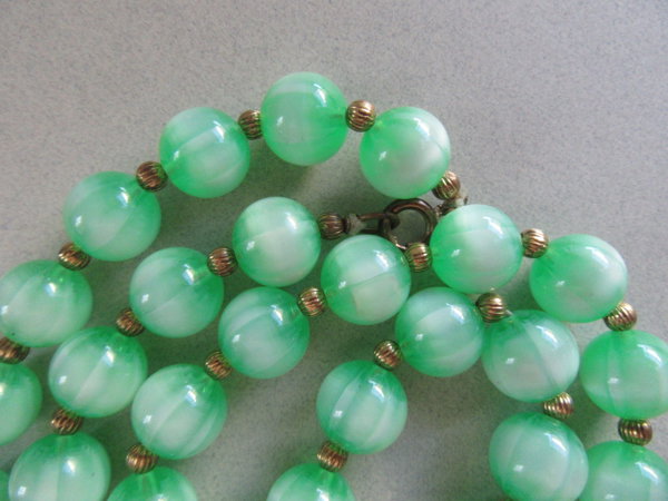 Vintage Green White Lucite Moon Glow Necklace 