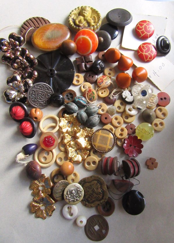 Vintage Buttons Lot
