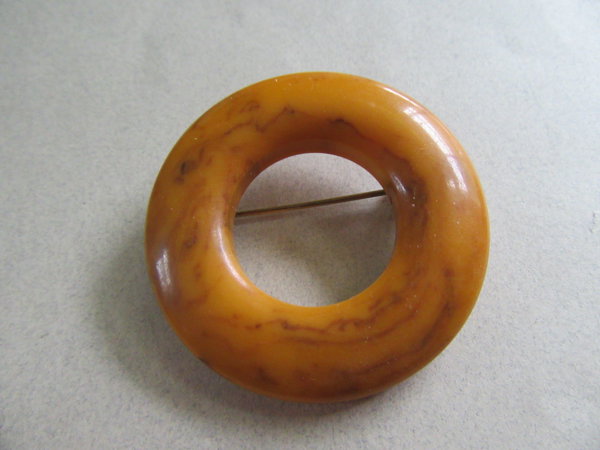 Vintage Bakelite Pin eanut Butter Swirl