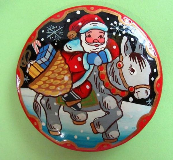 Russian Santa Christmas Pin Never Worn Holiday Jewelry 