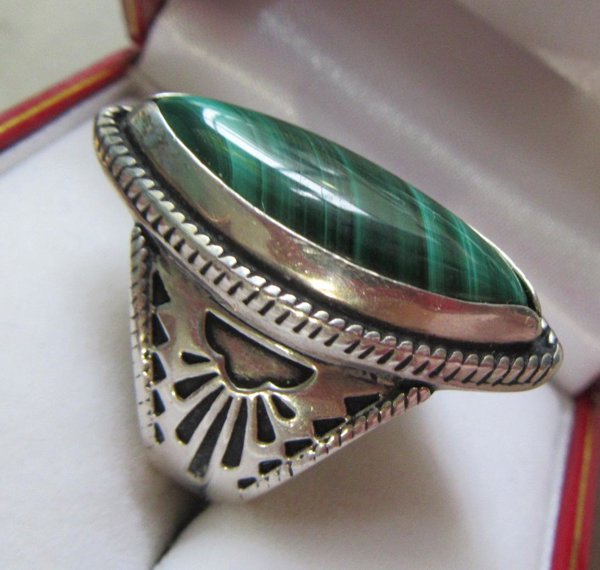 Sterling Silver Malachite Ring Size 8 Vintage Fine Jewelry 