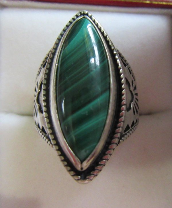 Sterling Silver Malachite Ring Size 8 Vintage Fine Jewelry 