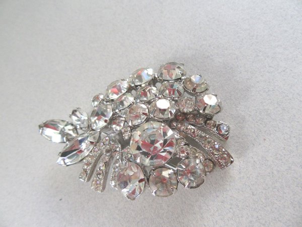 1950's Rhinestone Pin Brooch Vintage Jewelry