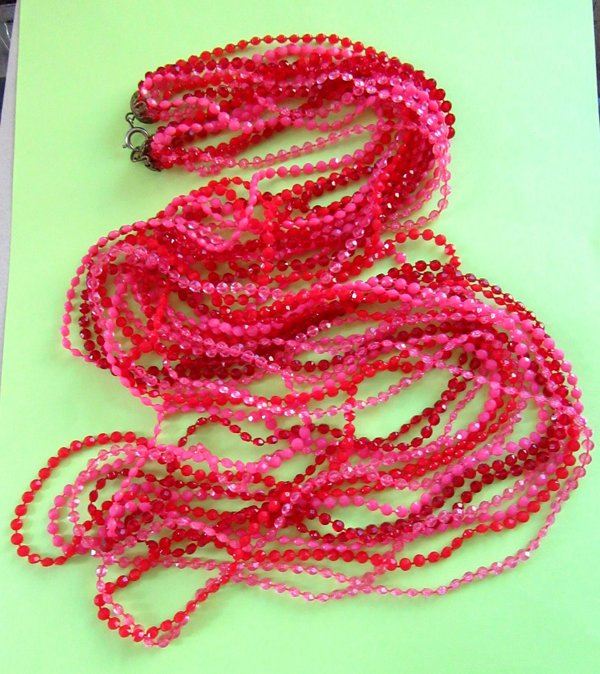 Mod 1960's Necklace Beads Pink Red Vintage Jewelry