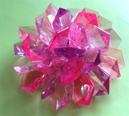 Mod Lucite Pin Hong Kong Vintage Jewelry