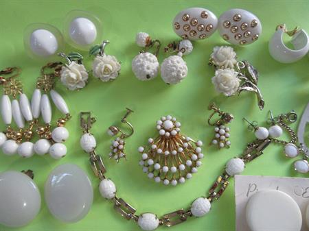 Vintage Jewelry Lot Pins Earrings Bracelet