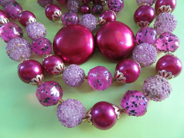 1950's Necklace Set Sugar Beads  Hong Kong Vintage Jewelry 