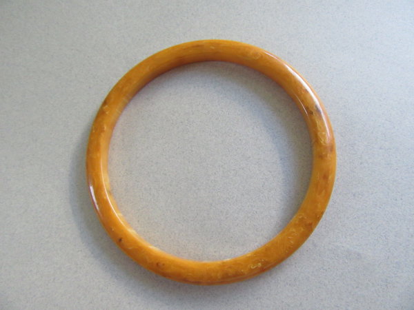 Vintage Bakelite Bangle Bracelet Peanut Butter 