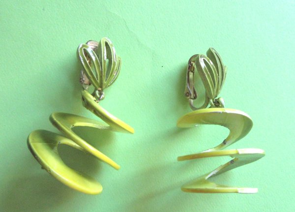 1960's Mod Earrings Green Yellow 