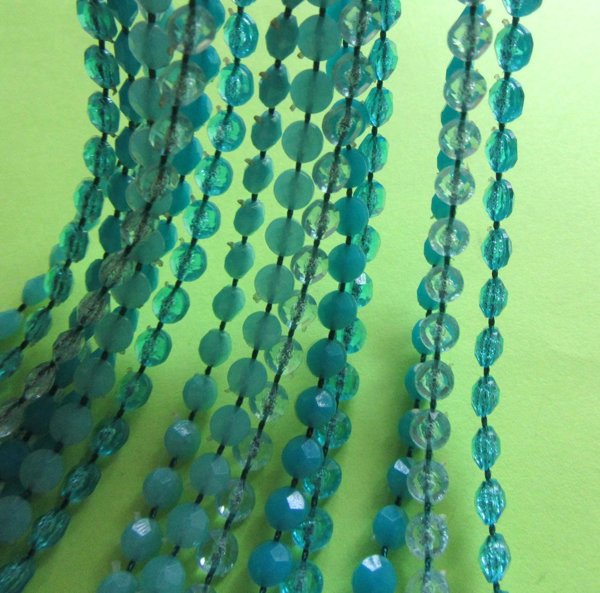 Mod 1960's Long Blue Necklace Vintage Jewelry 