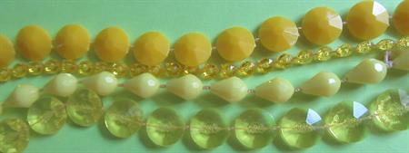 Mod 1960's Long Yellow Necklace Vintage Jewelry 