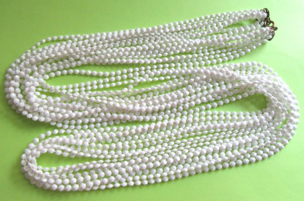 Mod 1960's Long White Necklace Vintage Jewelry 