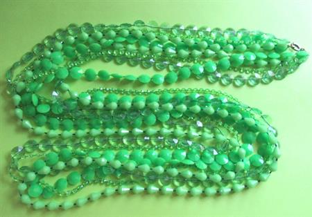 Mod 1960's Long Green Necklace Beads Vintage Costume Jewelry '60's Accessories Go Go Twiggy