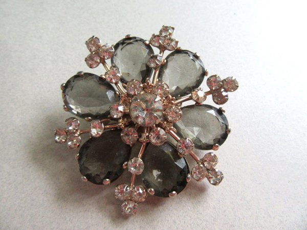 Vintage Rhinestone Snowflake Pin Christmas