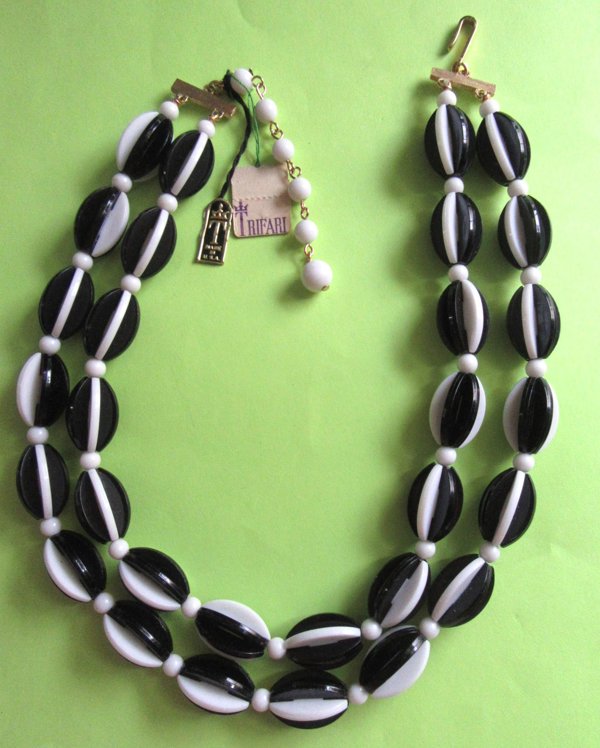 Crown Trifari Choker Necklace Never Worn Signed Vintage Jewelry 