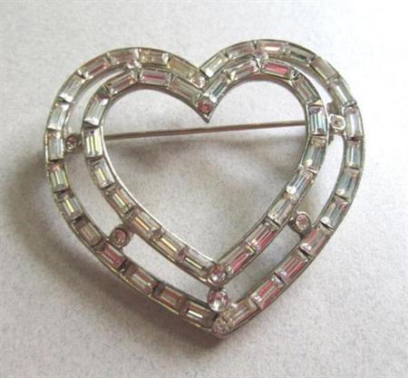 1950's Rhinestone Heart Pin Vintage Jewelry