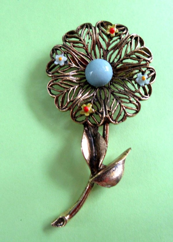 Vintage Mod Flower Pin 
