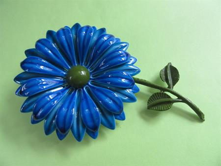 Mod 1960's Blue Flower Pin Vintage Jewelry 60's Accessories 