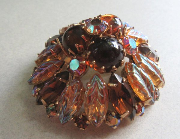 Vintage Rhinestone Pin Glass Molded Leaves 