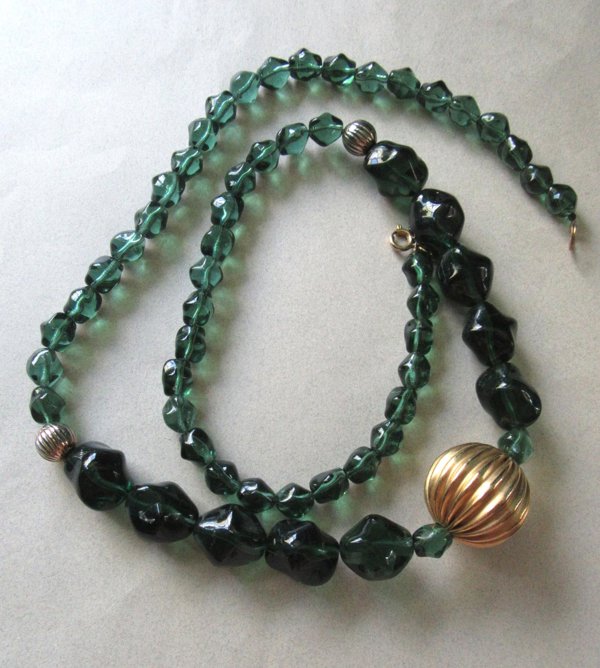 Vintage Bertolli Green Glass Necklace Signed Jewelry