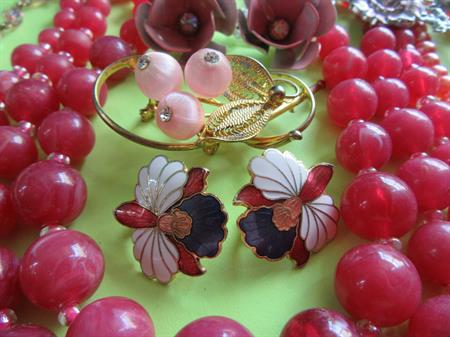 Vintage Pink Jewelry Lot 