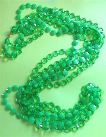 Mod 1960's Long Green Necklace Beads Vintage Costume Jewelry '60's Accessories Go Go Twiggy 