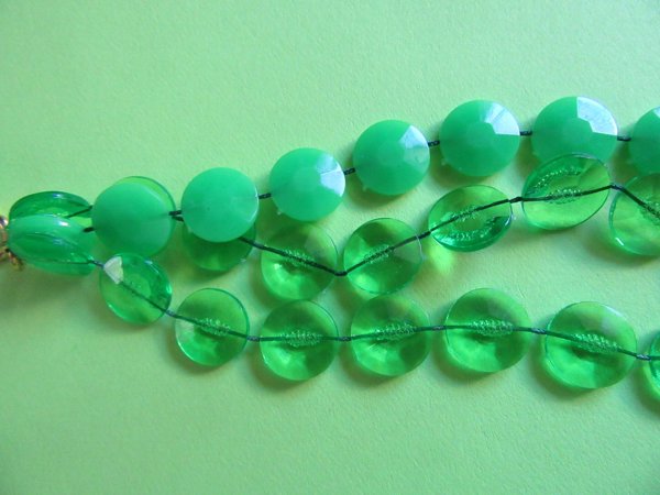 Mod 1960's Long Green Necklace Vintage Jewelry '60's Accessories 