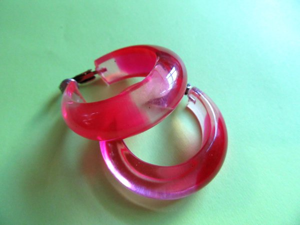 Vintage 1960's Mod Pink Lucite Earrings