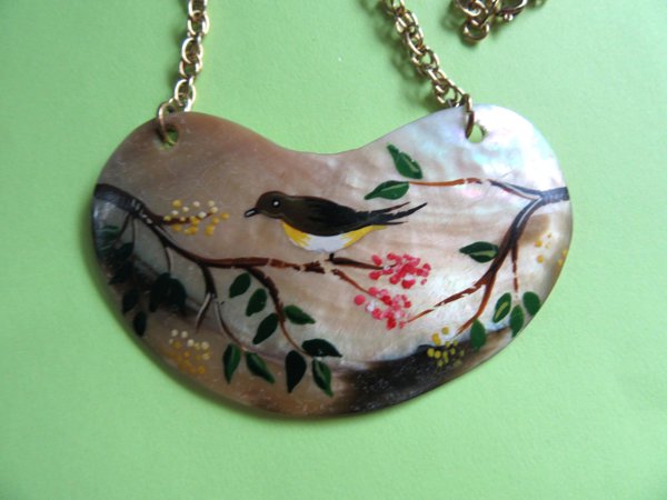 Vintage Mother of Pearl Bird Necklace 