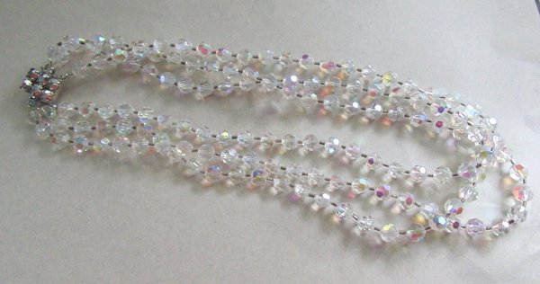 Vintage CrystalNecklace Aurora Borealis Beads 1950's Accessories
