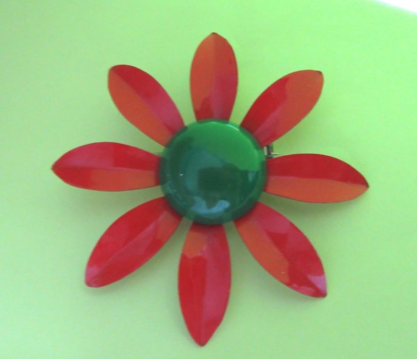 Mod 1960's Daisy Pin Christmas Colors Vintage Jewelry