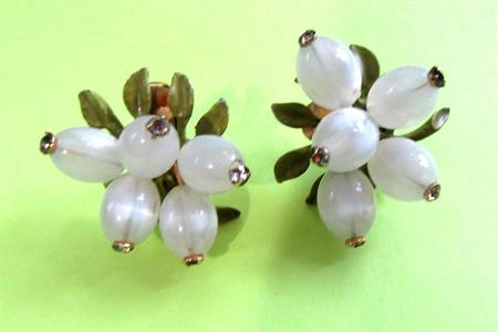 1950's Mid Century Moonglow Rhinestone Clip On Earrings Costume Jewelry '50's Accessories