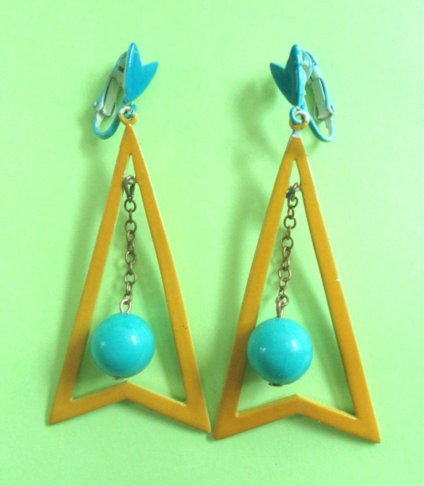 Mod 1960's Earrings Vintage Jewelry