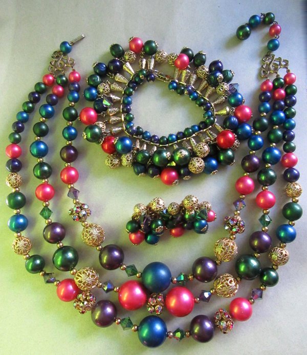 1950's Multi Colored Necklace Set Vintage Jewelry 