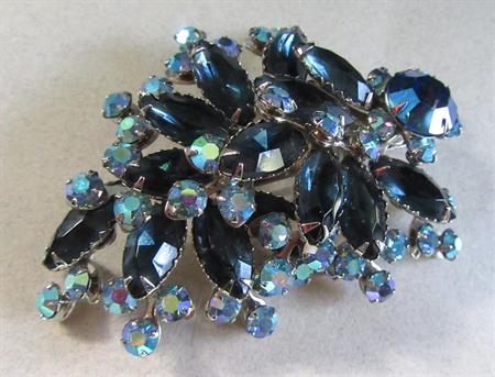 Blue Rhinestone Pin Set Vintage Jewelry 