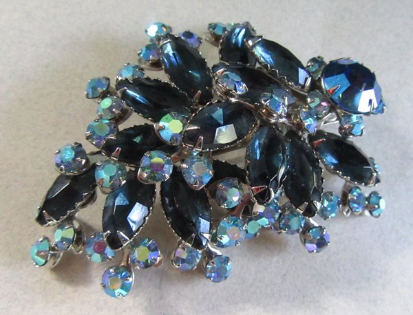 Blue Rhinestone Pin Set Vintage Jewelry 