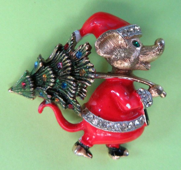 Vintage Anthropomorphic Mouse Pin Signed JJ Christmas Jewelry