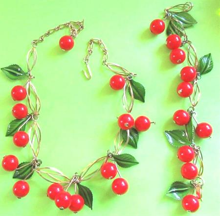 Vintage Cherries Leaves Necklace and Bracelet Set