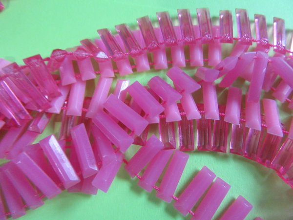 Mod Pink 1960's  Shimmy Necklace Vintage Jewelry