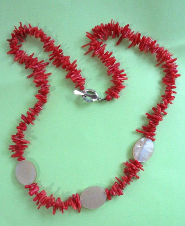 Vintage Coral Mother of Pearl Necklace Vintage Jewelry