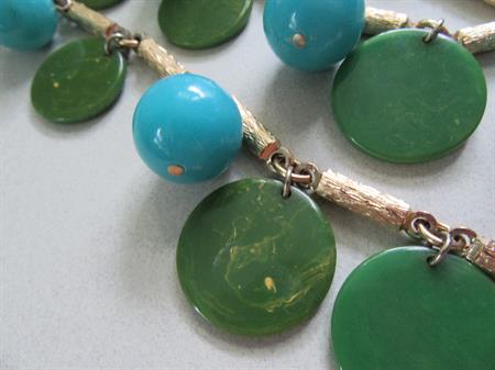 Bakelite and Lucite Vintage Mod  Necklace Vintage Jewelry 