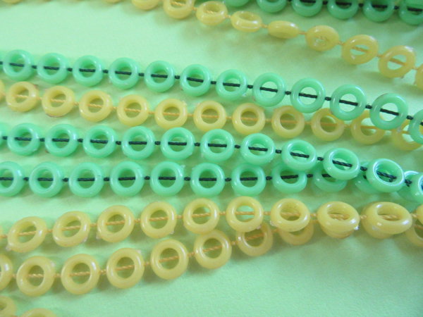 Mod 1960's Lime Green Long Necklace Vintage Jewelry '60's Accessories