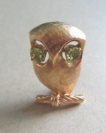 Genuine 14K Gold Peridot Owl Pin Vintage Fine Jewelry