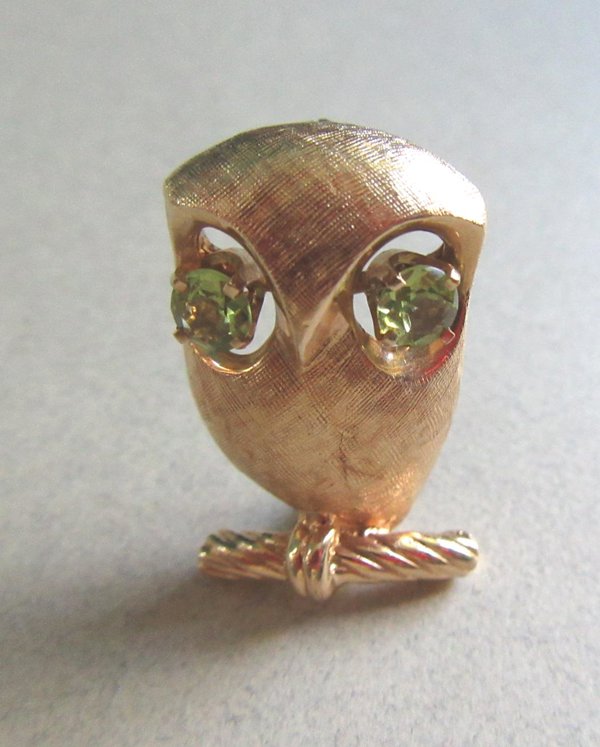 Genuine 14K Gold Peridot Owl Pin Vintage Fine Jewelry