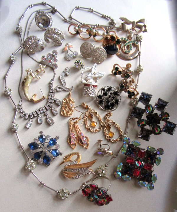 Vintage Rhinestone Junk Lot Some Wearable And Signed