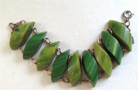 Bakelite Two Toned Green Bracelet Creamed Spinach Vintage Costume Jewelry 