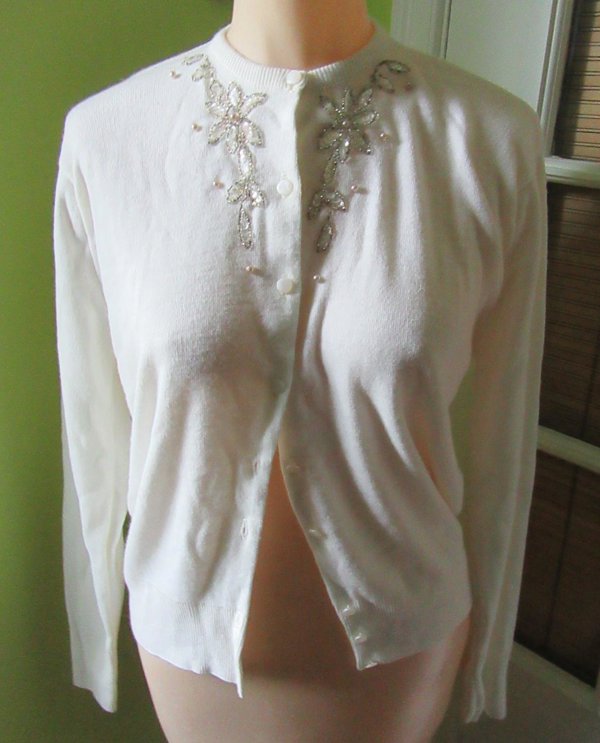 1950's Sweater White Beaded Orlon Ladies Vintage Clothing 