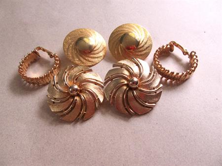 Sarah Coventry Clip On Earrings Lot Gold Tone Signed Costume Jewelry