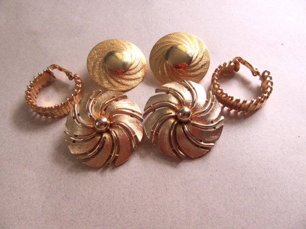 Sarah Coventry Earrings Lot Signed Jewelry