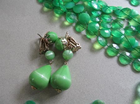 Mod 1960's Long Green Necklace Set Vintage Jewelry 
